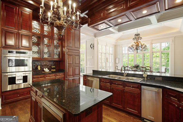1095 Stonegate Court, Roswell, GA 30075