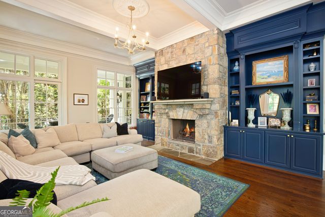 1095 Stonegate Court, Roswell, GA 30075