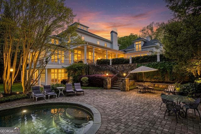 1095 Stonegate Court, Roswell, GA 30075