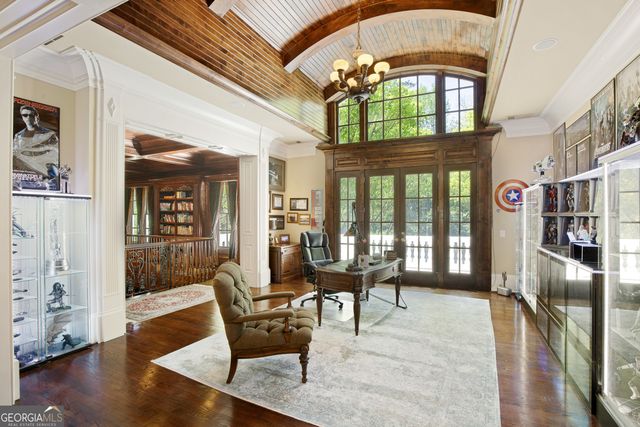 1095 Stonegate Court, Roswell, GA 30075