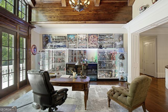 1095 Stonegate Court, Roswell, GA 30075