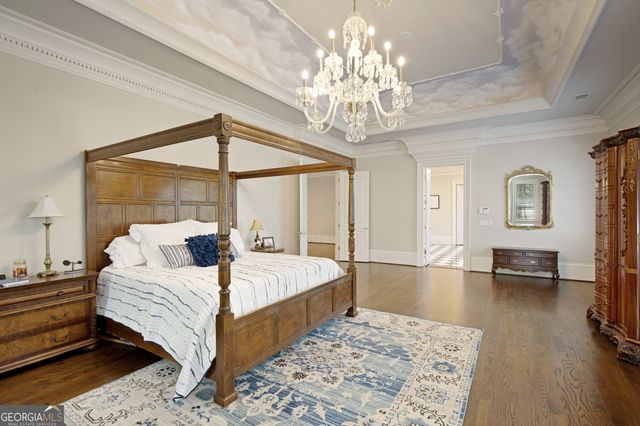 1095 Stonegate Court, Roswell, GA 30075