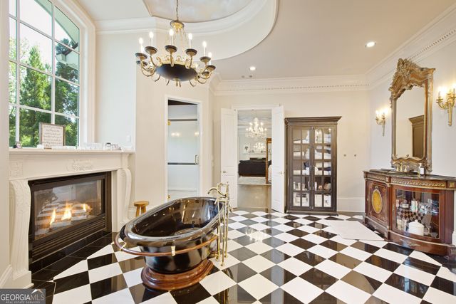 1095 Stonegate Court, Roswell, GA 30075