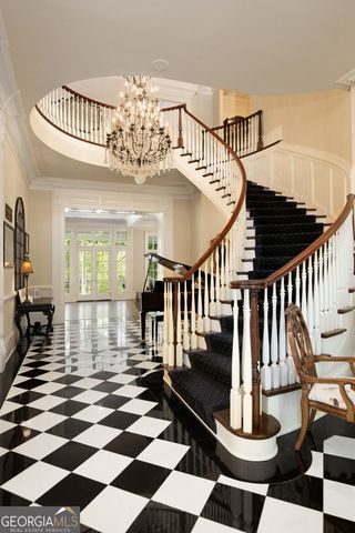 1095 Stonegate Court, Roswell, GA 30075