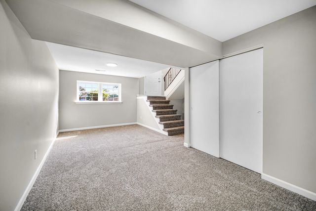 5724 W 177th Avenue, Lowell, IN 46356