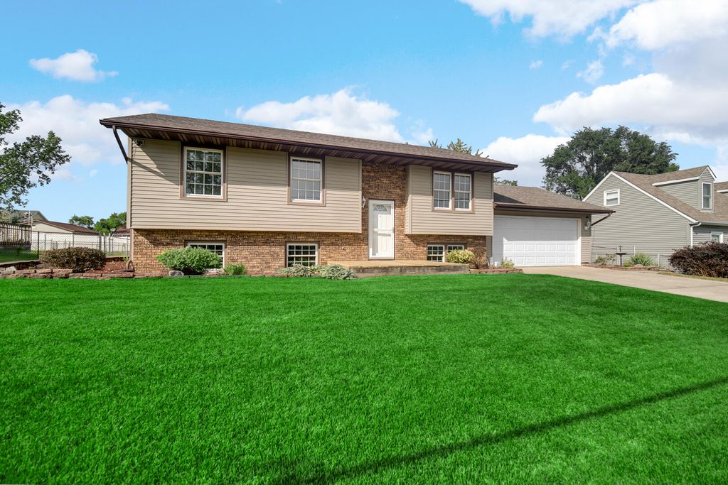 5724 W 177th Avenue, Lowell, IN 46356