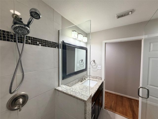 1631 Chantilly Lane, Houston, TX 77018