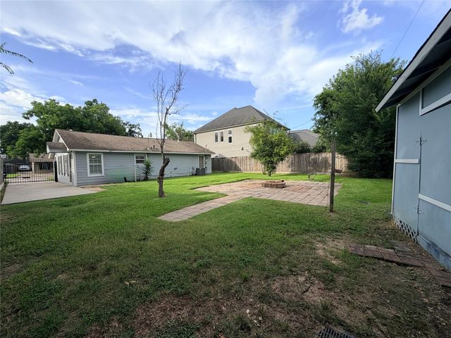 1631 Chantilly Lane, Houston, TX 77018