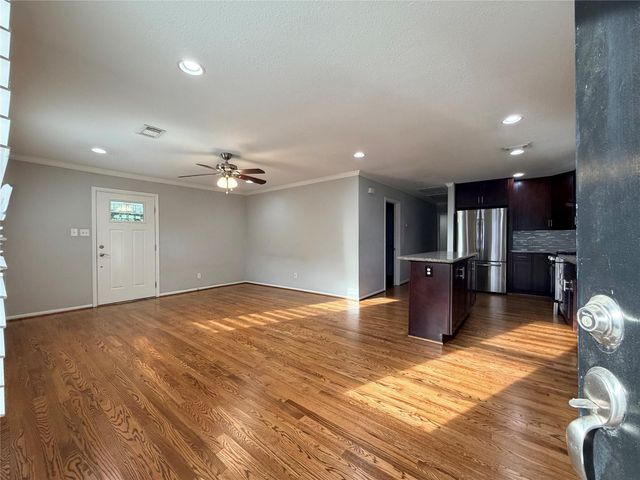 1631 Chantilly Lane, Houston, TX 77018