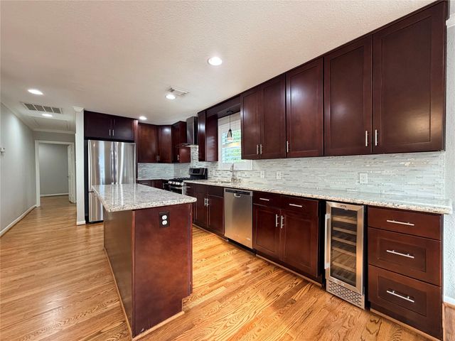 1631 Chantilly Lane, Houston, TX 77018