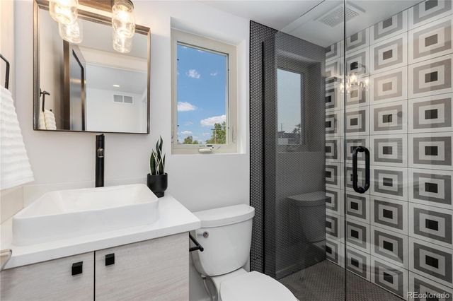 3855 Jason Street, Denver, CO 80211