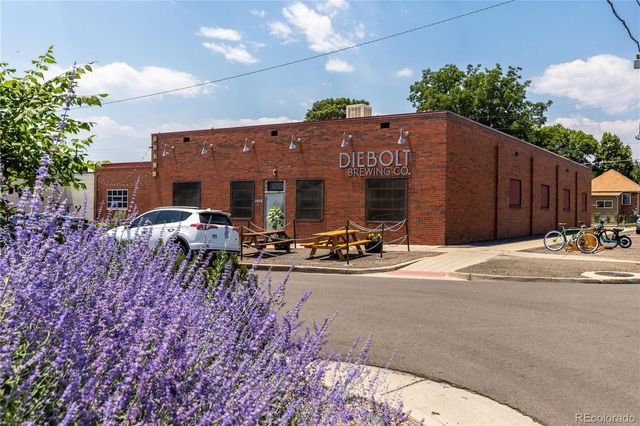 3855 Jason Street, Denver, CO 80211