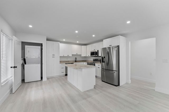 1279 Beach Road 3, West Palm Beach, FL 33404