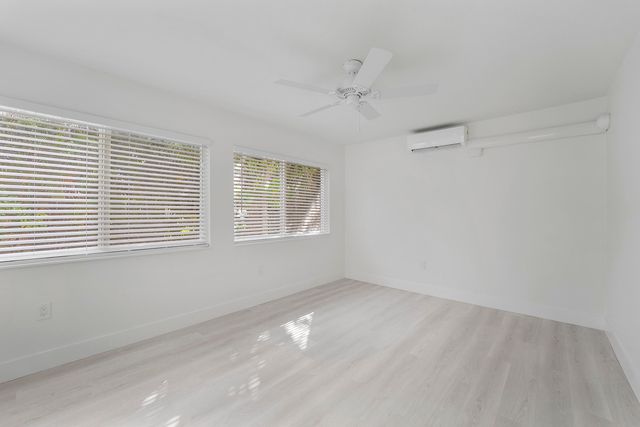 1279 Beach Road 3, West Palm Beach, FL 33404