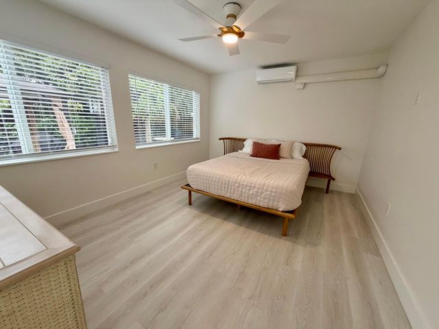 1279 Beach Road 3, West Palm Beach, FL 33404
