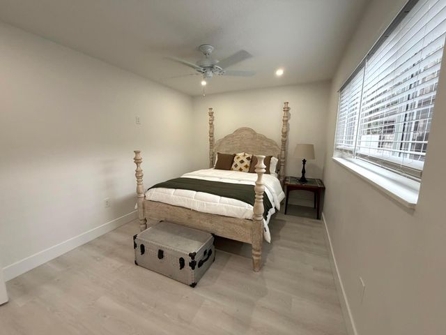 1279 Beach Road 3, West Palm Beach, FL 33404
