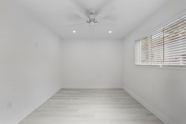 1279 Beach Road 3, West Palm Beach, FL 33404
