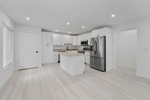1279 Beach Road 3, West Palm Beach, FL 33404