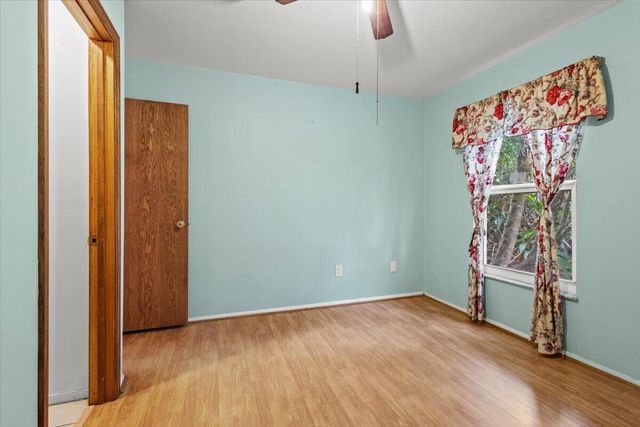 233 13th Street SW, Vero Beach, FL 32962