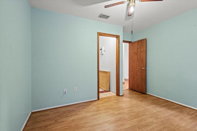 233 13th Street SW, Vero Beach, FL 32962