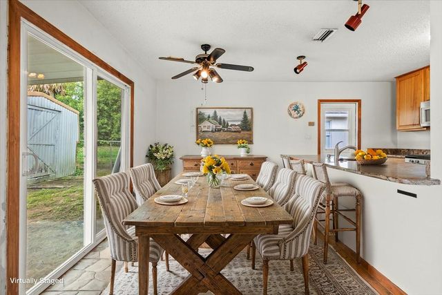 233 13th Street SW, Vero Beach, FL 32962