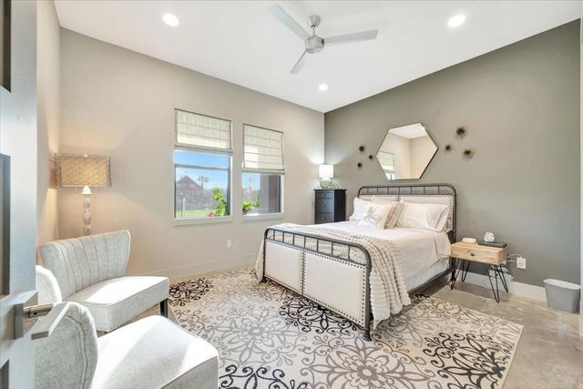 725 Pegasus Lane, League City, TX 77573