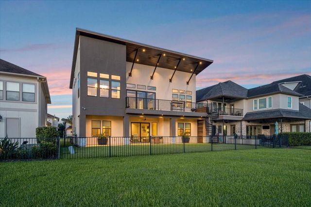 725 Pegasus Lane, League City, TX 77573