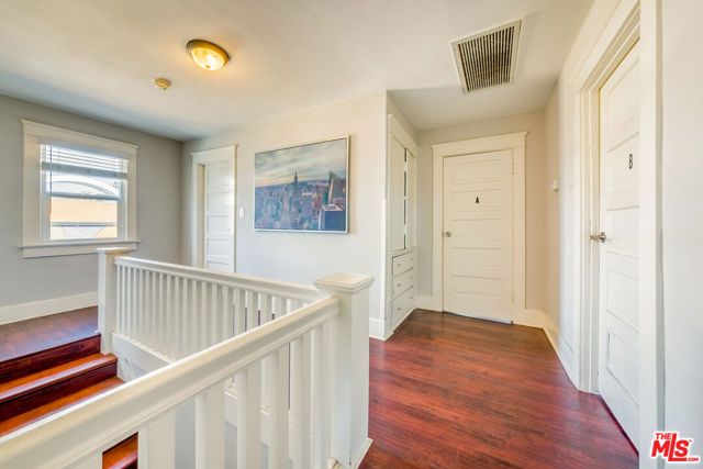 107 S Rampart Boulevard, Los Angeles, CA 90057