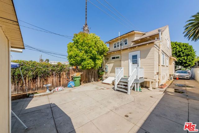 107 S Rampart Boulevard, Los Angeles, CA 90057