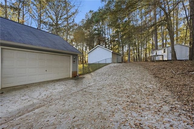 745 Country Lake Court, Mcdonough, GA 30252