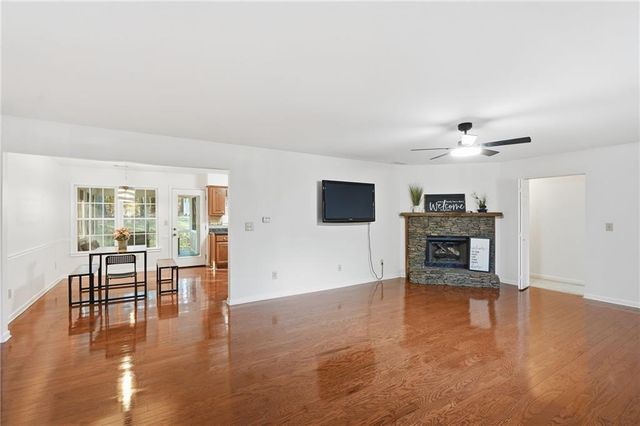 745 Country Lake Court, Mcdonough, GA 30252