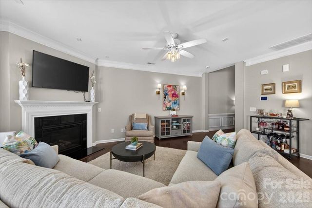 4350 Park South Station Boulevard, Charlotte, NC 28210