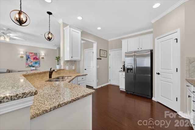 4350 Park South Station Boulevard, Charlotte, NC 28210