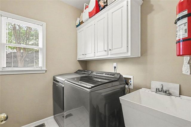 2737 Duncans View Trace NE, Buford, GA 30519
