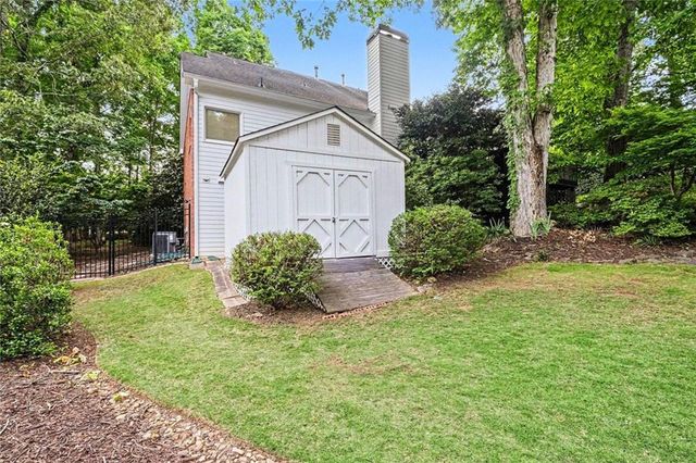 2737 Duncans View Trace NE, Buford, GA 30519