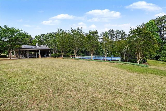 2737 Duncans View Trace NE, Buford, GA 30519