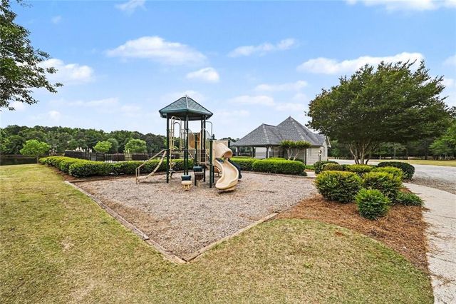 2737 Duncans View Trace NE, Buford, GA 30519