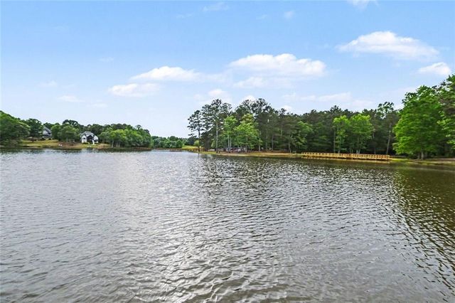 2737 Duncans View Trace NE, Buford, GA 30519