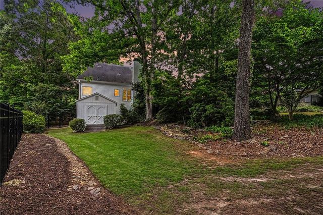 2737 Duncans View Trace NE, Buford, GA 30519