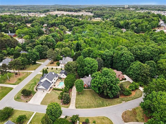 2737 Duncans View Trace NE, Buford, GA 30519