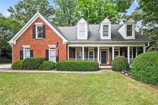 2737 Duncans View Trace NE, Buford, GA 30519
