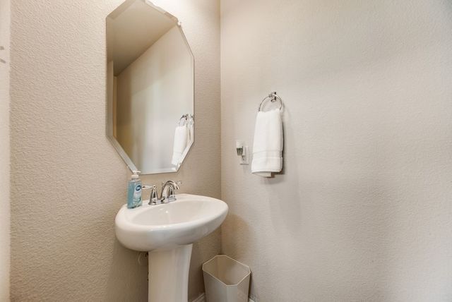 525 Alice Lane, Fate, TX 75189