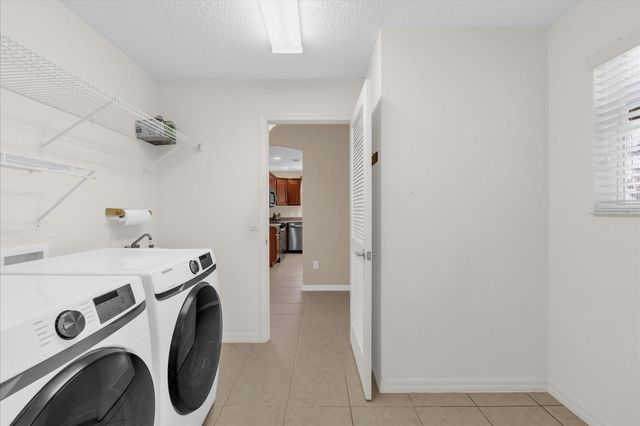 401 BISHOPVILLE LOOP, The Villages, FL 32162