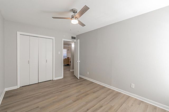 4901 Bryce Avenue A, Fort Worth, TX 76107