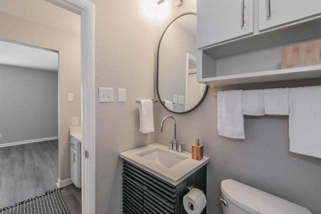 4901 Bryce Avenue A, Fort Worth, TX 76107