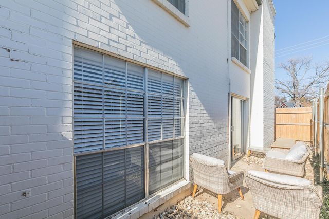 4901 Bryce Avenue A, Fort Worth, TX 76107