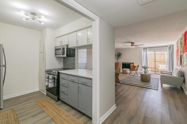 4901 Bryce Avenue A, Fort Worth, TX 76107