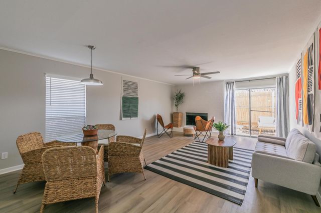 4901 Bryce Avenue A, Fort Worth, TX 76107