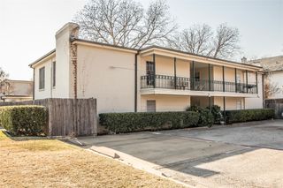 4901 Bryce Avenue A, Fort Worth, TX 76107