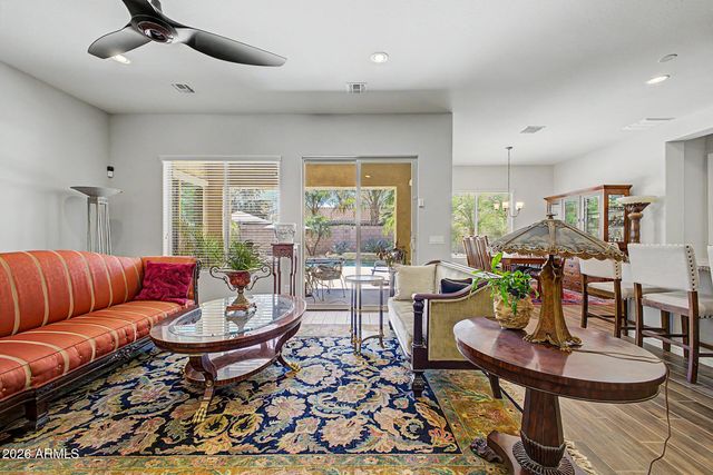 18471 W PARADISE Lane, Surprise, AZ 85388